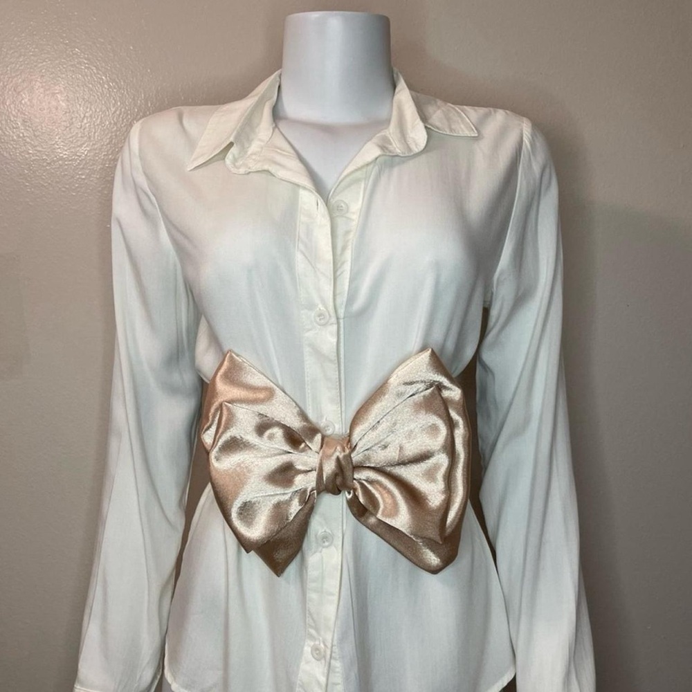Black wide elastic waistband belt with beige satin bow